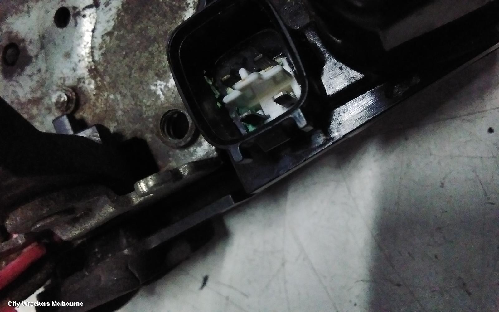 CHRYSLER 300C DOOR/BOOT/GATE LOCK, RIGHT FRONT DOOR LOCK, SEDAN/WAGON, 11/2005 - 12/2011
