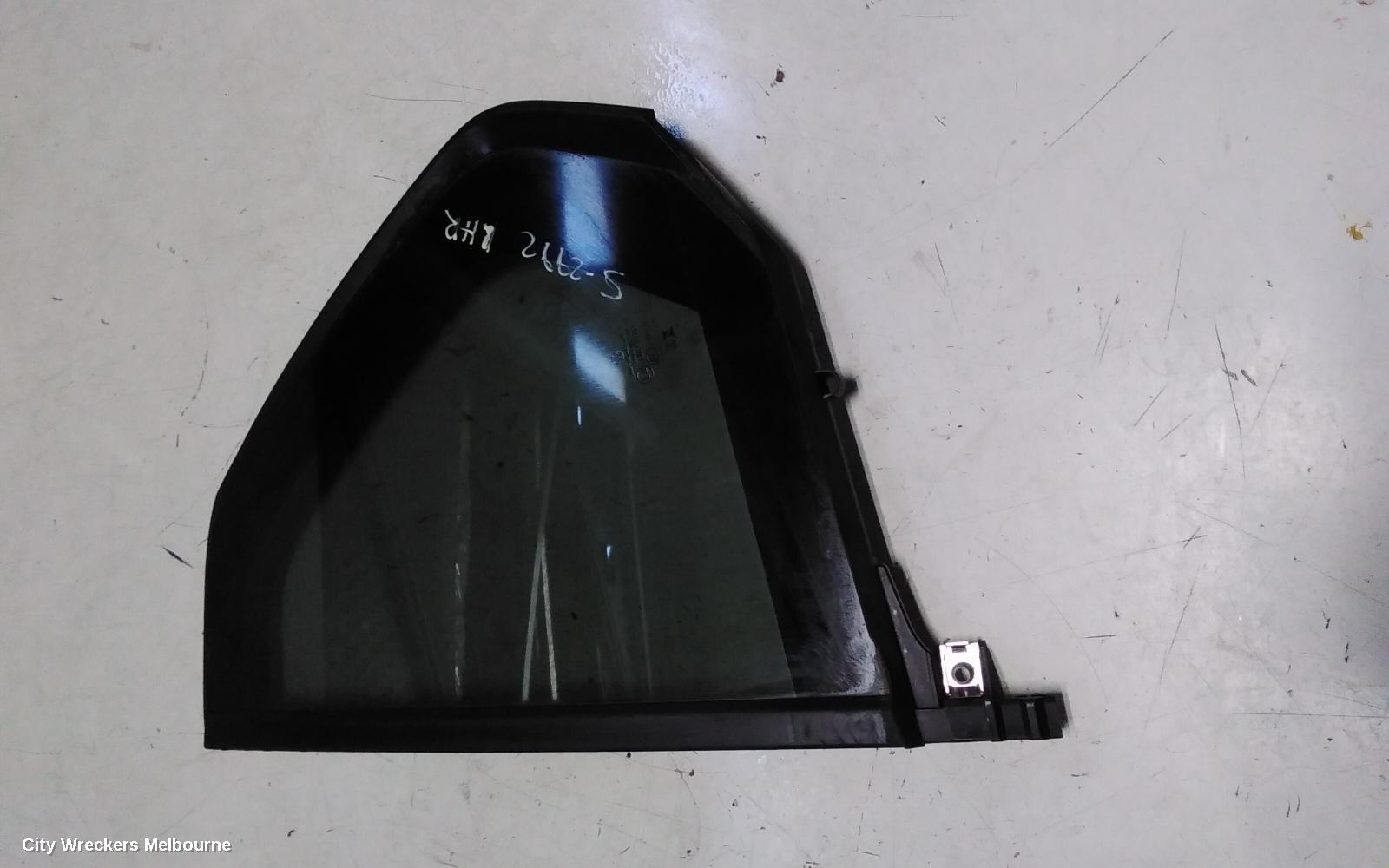 VOLKSWAGEN GOLF LEFT REAR 1/4 DOOR GLASS, GEN 8, 09/2020 ONWARDS
