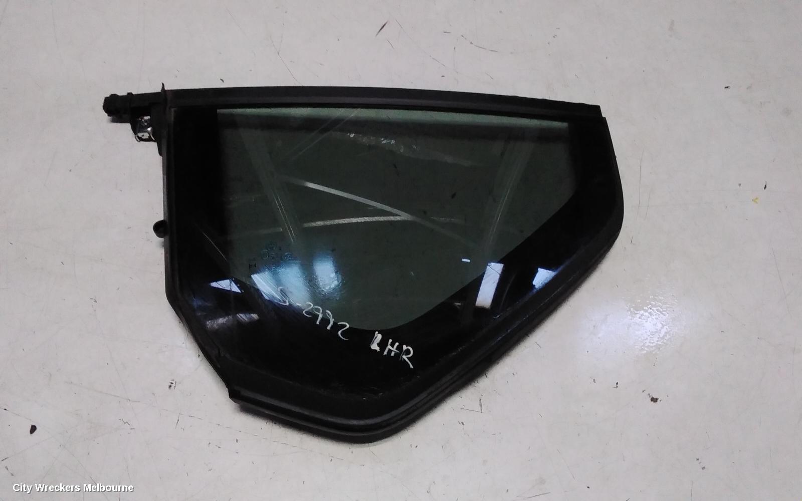 VOLKSWAGEN GOLF LEFT REAR 1/4 DOOR GLASS, GEN 8, 09/2020 ONWARDS