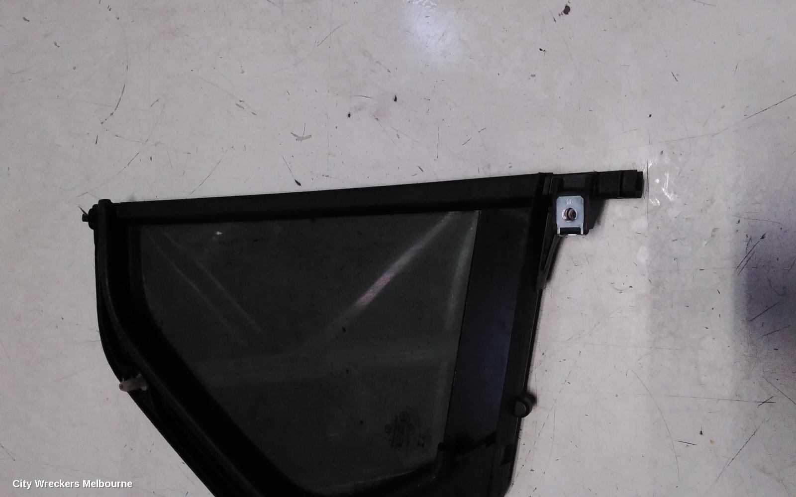 VOLKSWAGEN GOLF LEFT REAR 1/4 DOOR GLASS, GEN 8, 09/2020 ONWARDS