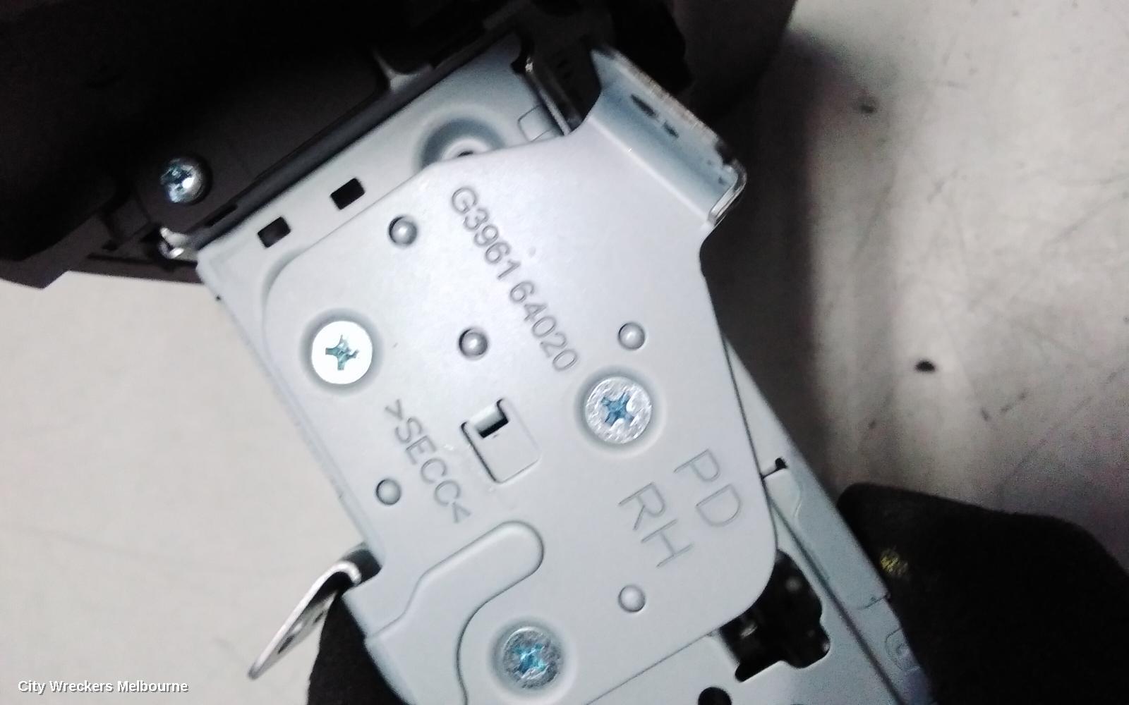 HYUNDAI I30 RADIO/CD/DVD/SAT/TV, HEAD UNIT, W/ DISPLAY UNIT, 8IN TOUCHSCREEN, W/ SAT NAV/PREMIUM AUDIO TYPE, PD, HATCH (S. KOREA VIN KMHH), 03/2017 - 07/2020