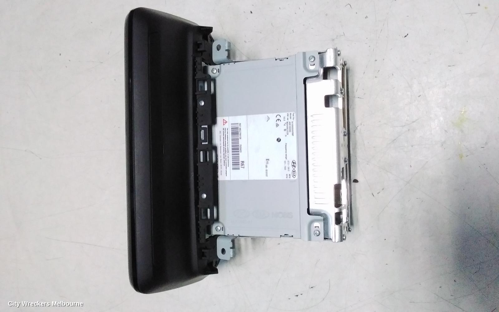 HYUNDAI I30 RADIO/CD/DVD/SAT/TV, HEAD UNIT, W/ DISPLAY UNIT, 8IN TOUCHSCREEN, W/ SAT NAV/PREMIUM AUDIO TYPE, PD, HATCH (S. KOREA VIN KMHH), 03/2017 - 07/2020