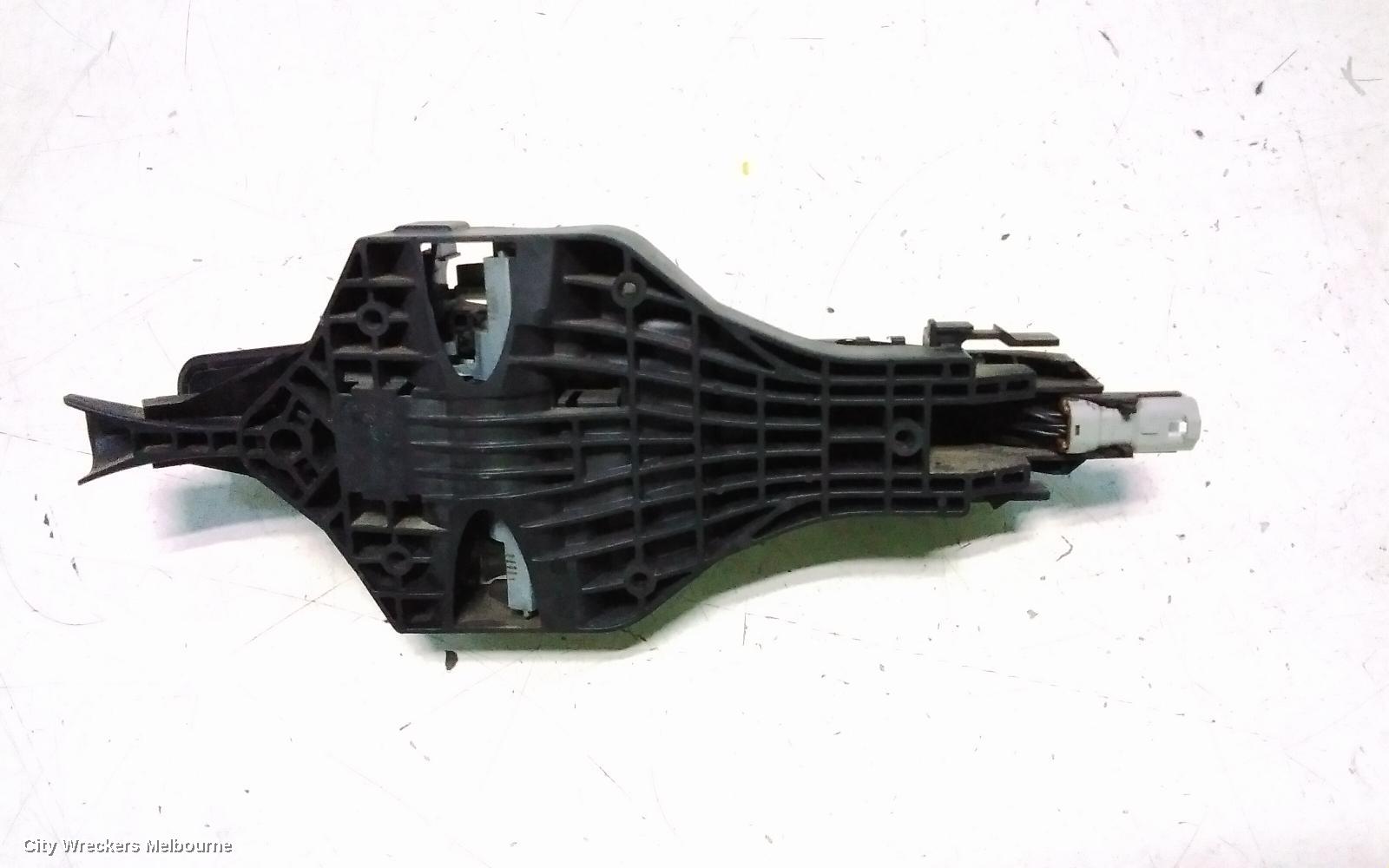 LAND ROVER DISCOVERY SPORT DOOR HANDLE, LH REAR, OUTER, COLOUR CODED, NON CHROME INSERT TYPE, L550, 01/2015 - 06/2019