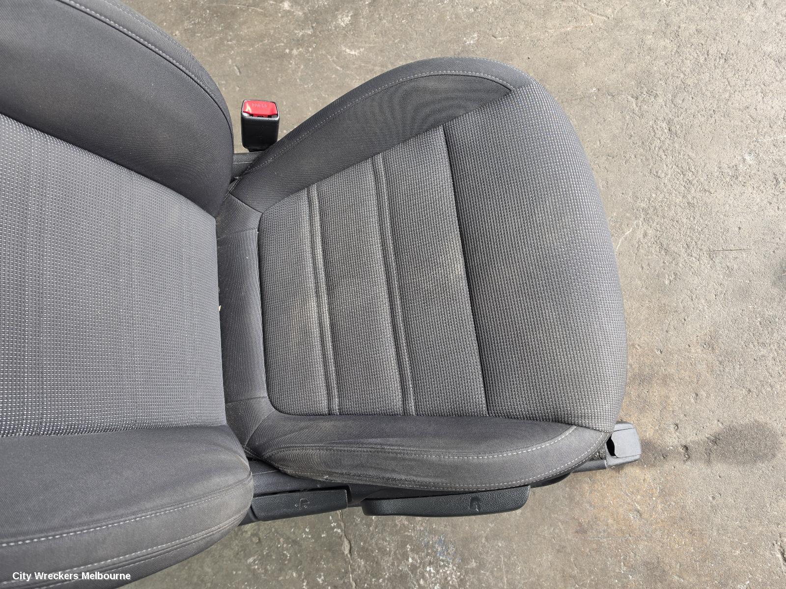KIA SORENTO FRONT SEAT, RH FRONT, UM, CLOTH, SI, 03/2015 - 02/2020