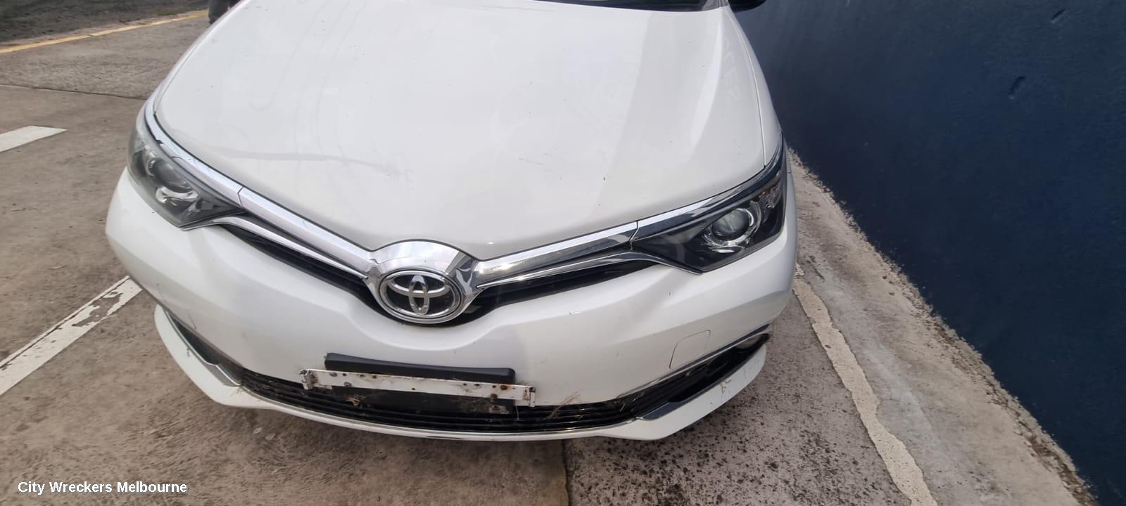 TOYOTA COROLLA REAR GARNISH, TAILGATE LAMP (RH SIDE), ZRE182R/ZWE186R, HATCH, 03/2015 - 06/2018