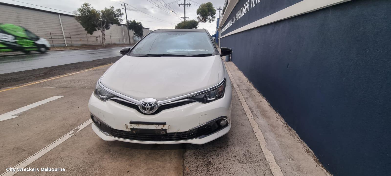 TOYOTA COROLLA REAR GARNISH, TAILGATE LAMP (RH SIDE), ZRE182R/ZWE186R, HATCH, 03/2015 - 06/2018