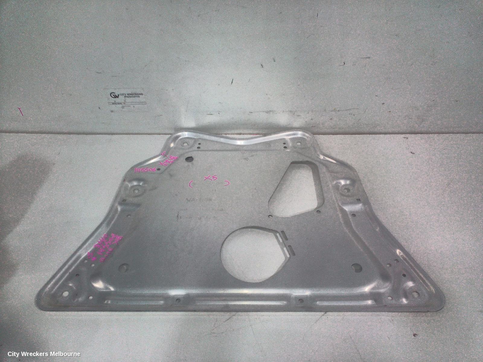 BMW X5 LOWER ENGINE SPLASH TRAY, STONE TRAY, STANDARD, E70, 12/2006 - 08/2013