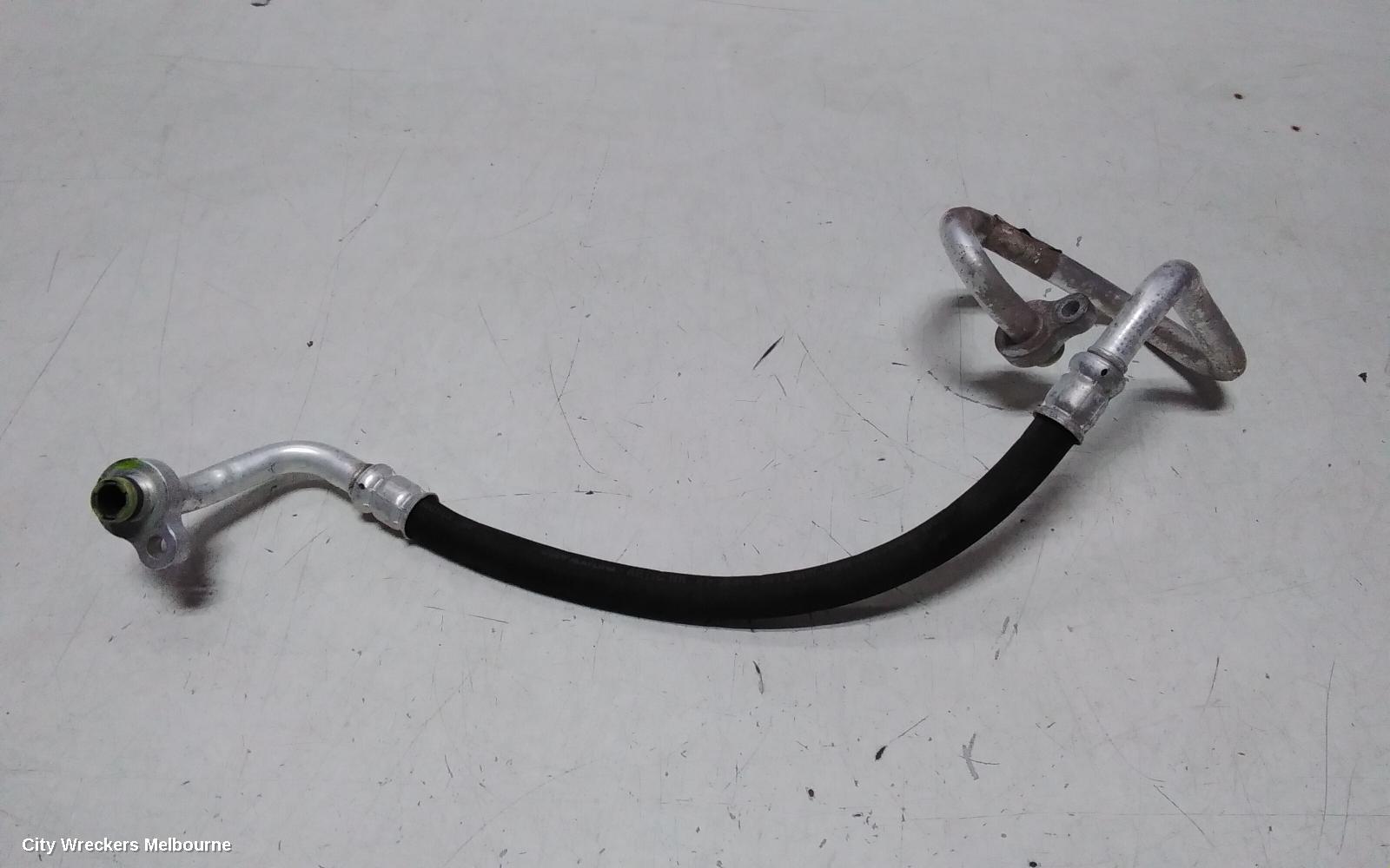 LAND ROVER DISCOVERY SPORT A/C HOSES, L550, PETROL, 2.0, COMPRESSOR TO CONDENSER, 01/2015 - 06/2019