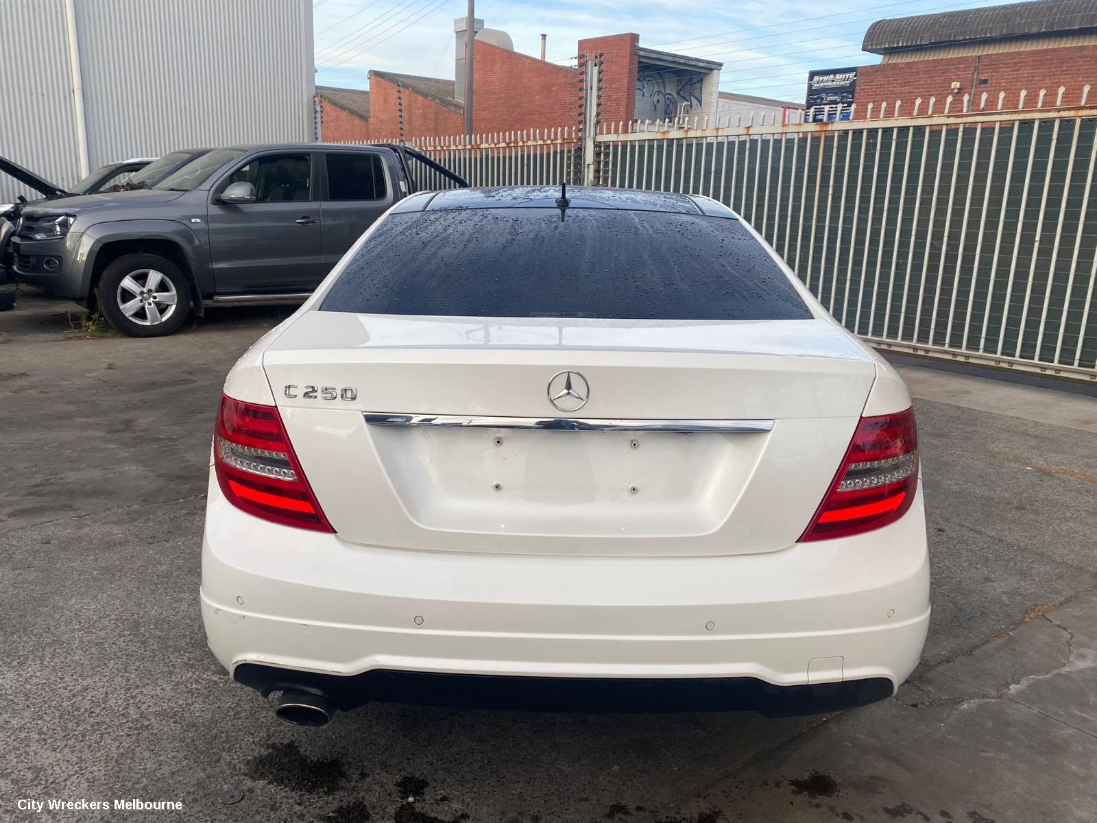 MERCEDES C CLASS RIGHT FRONT DOOR WINDOW, C204, 05/2011 - 01/2015