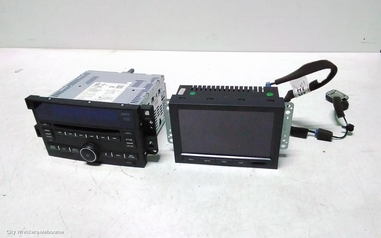 HOLDEN CAPTIVA RADIO/CD/DVD/SAT/TV, DISPLAY UNIT ONLY, SAT NAV TYPE, 4 PLUG ON BACK TYPE, CG, 01/2011 - 09/2015