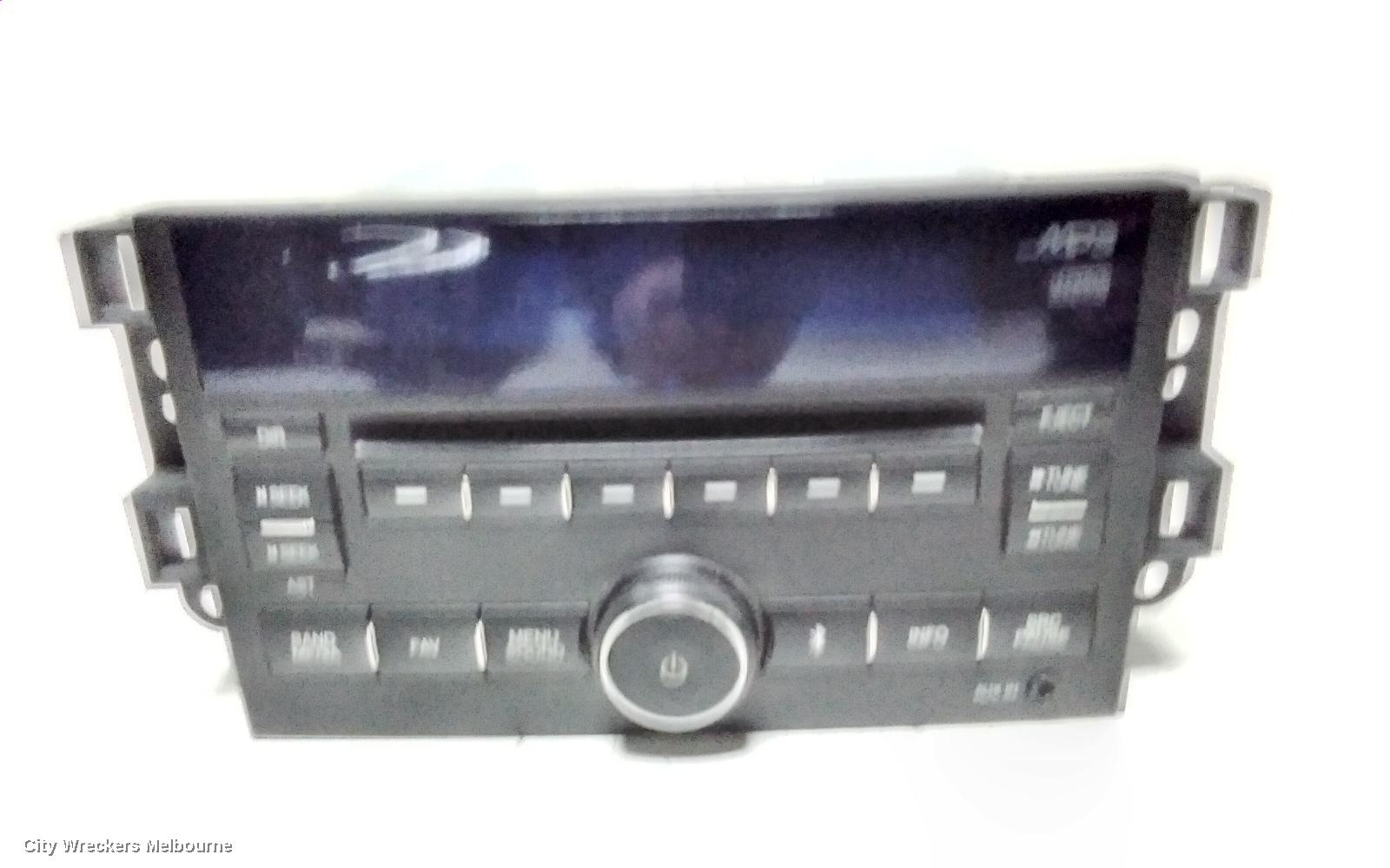 HOLDEN CAPTIVA RADIO/CD/DVD/SAT/TV, DISPLAY UNIT ONLY, SAT NAV TYPE, 4 PLUG ON BACK TYPE, CG, 01/2011 - 09/2015