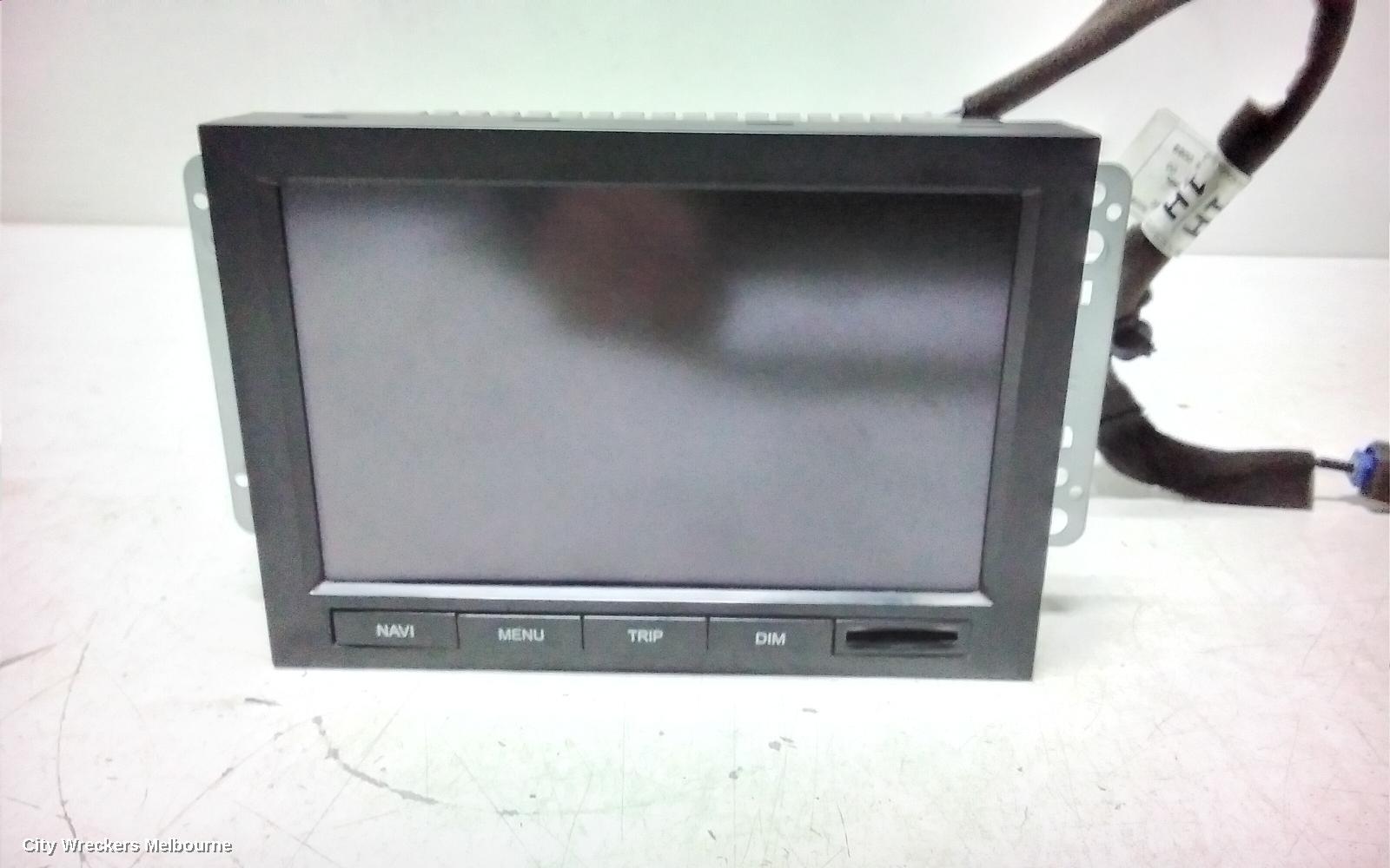 HOLDEN CAPTIVA RADIO/CD/DVD/SAT/TV, DISPLAY UNIT ONLY, SAT NAV TYPE, 4 PLUG ON BACK TYPE, CG, 01/2011 - 09/2015