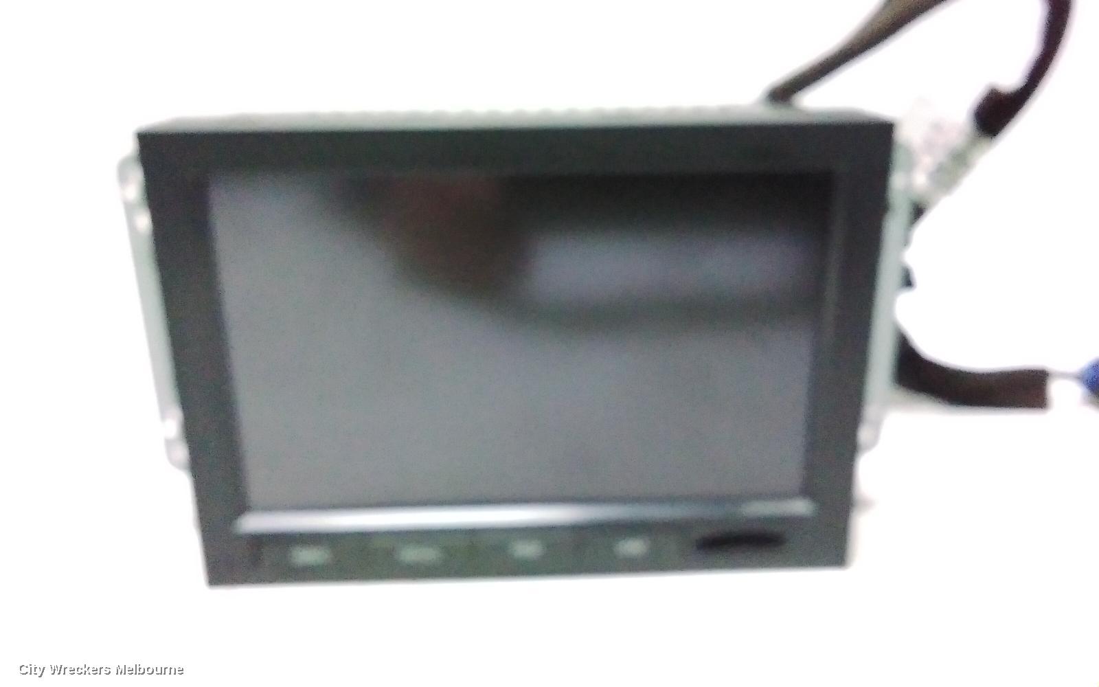 HOLDEN CAPTIVA RADIO/CD/DVD/SAT/TV, DISPLAY UNIT ONLY, SAT NAV TYPE, 4 PLUG ON BACK TYPE, CG, 01/2011 - 09/2015