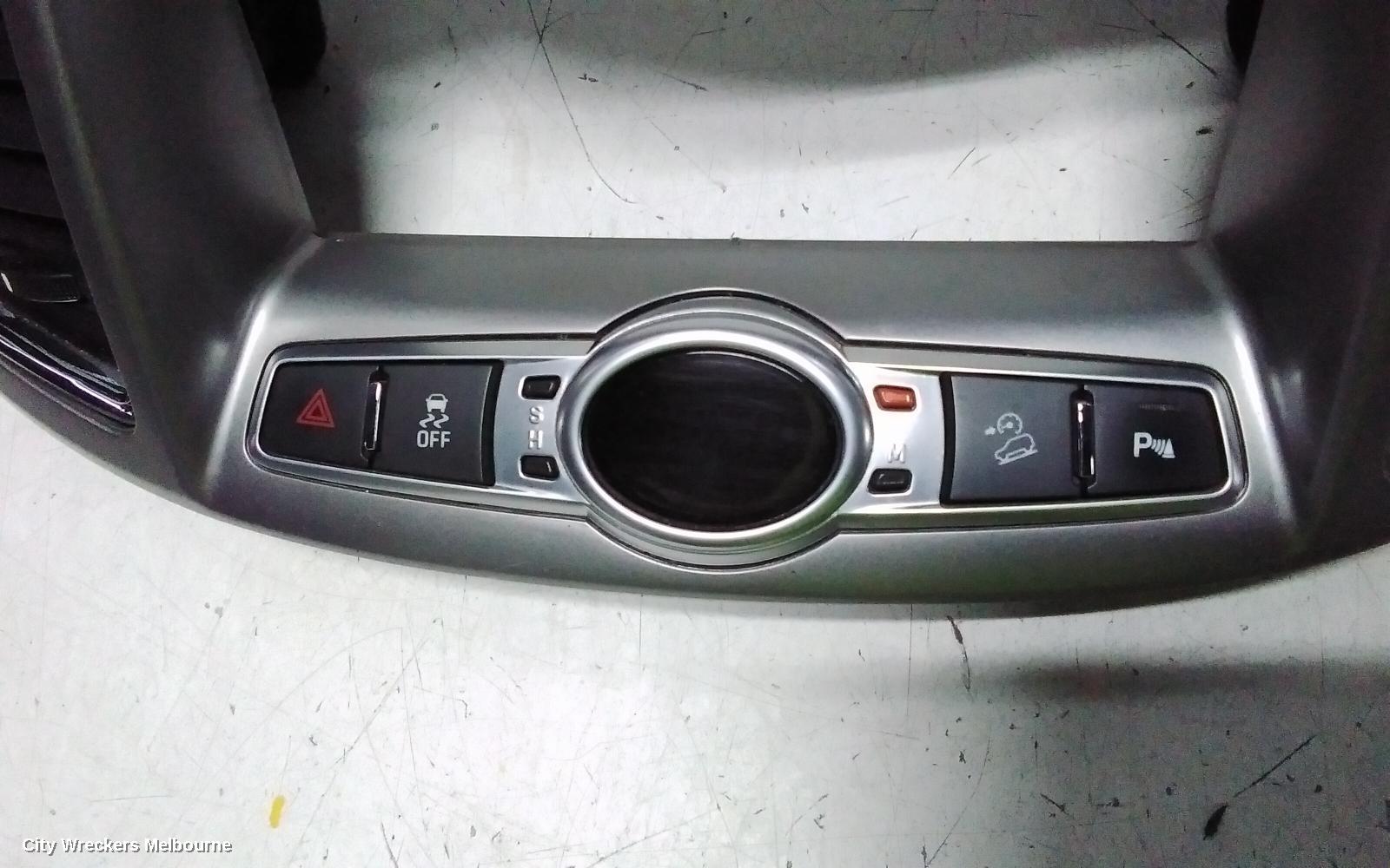 HOLDEN CAPTIVA RADIO/CD/DVD/SAT/TV, DISPLAY UNIT SURROUND ONLY, SAT NAV TYPE, CG, 01/2011 - 09/2015