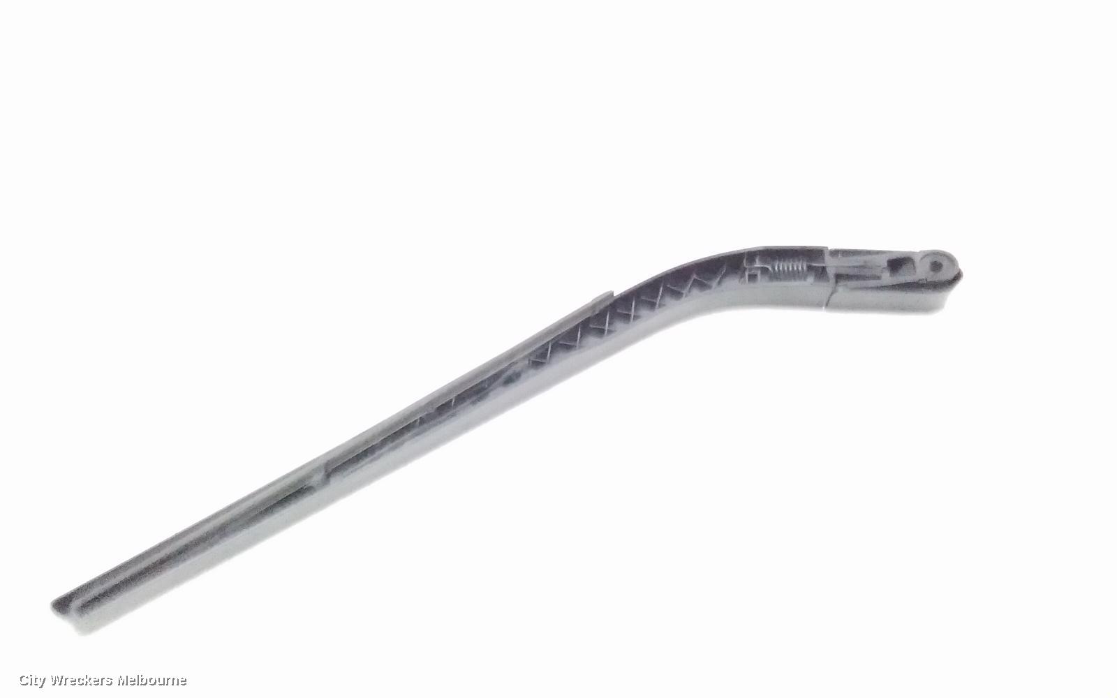HOLDEN CAPTIVA WIPER ARM, TAILGATE, FIXED GLASS TYPE, CG2, 01/2014 - 06/2018