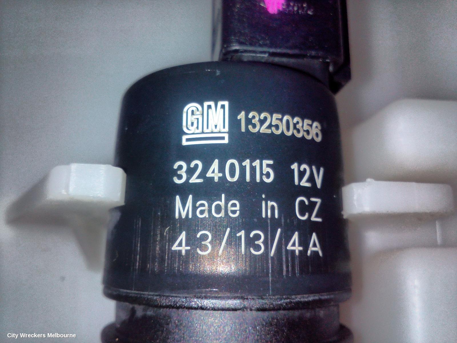 HOLDEN CAPTIVA WASHER BOTTLE, CG, 01/2011 - 06/2018