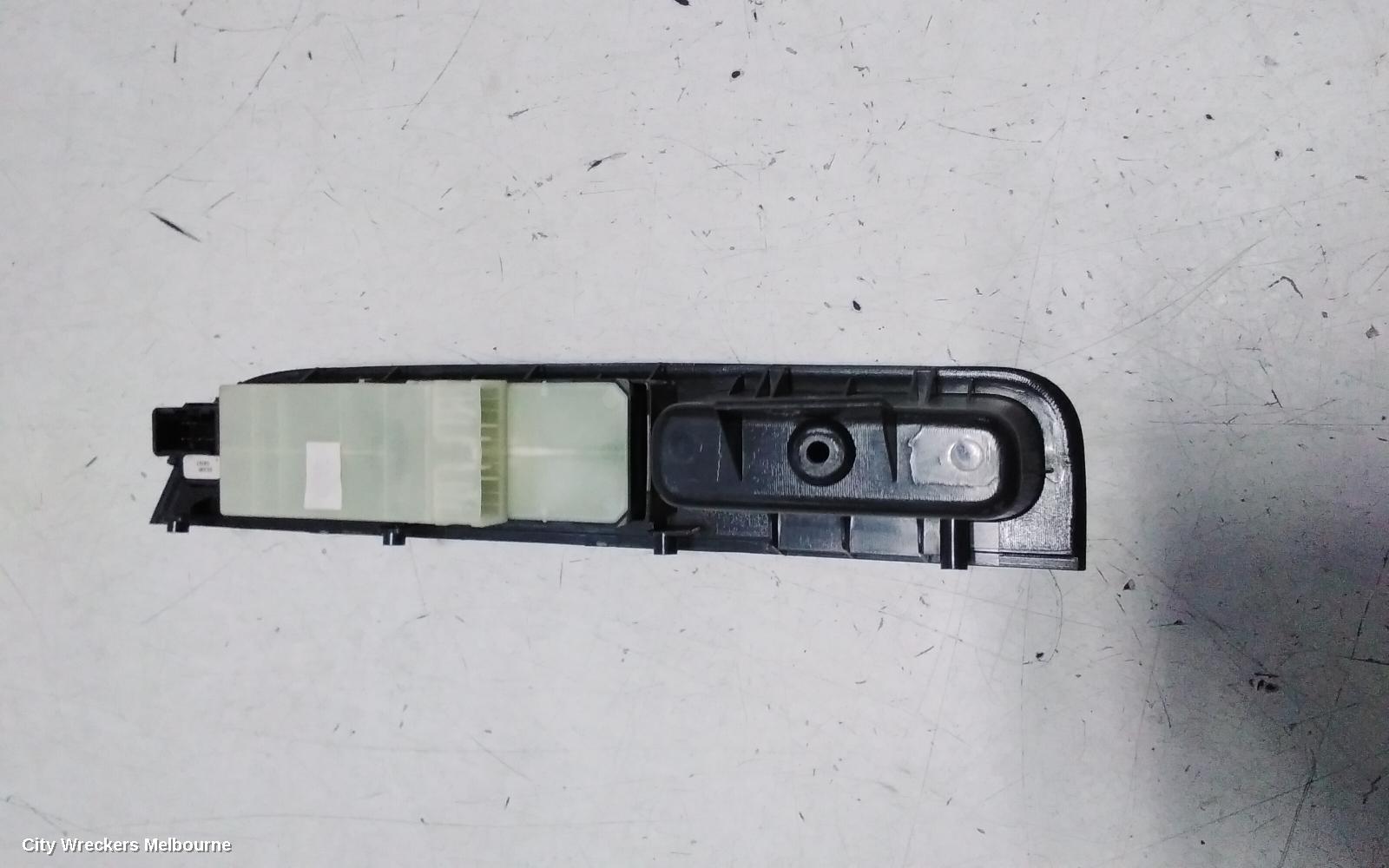 SUZUKI SWIFT PWR DR WIND SWITCH, RH FRONT (MASTER SWITCH), RS415/RS416, 09/2004 - 02/2011