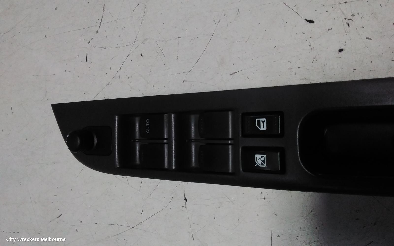 SUZUKI SWIFT PWR DR WIND SWITCH, RH FRONT (MASTER SWITCH), RS415/RS416, 09/2004 - 02/2011
