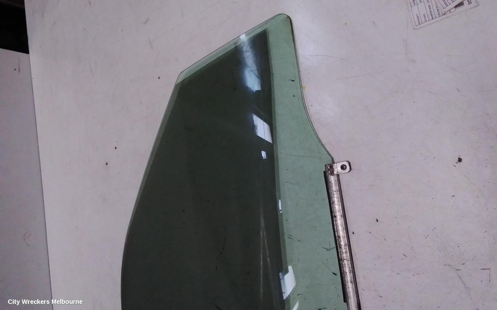SUZUKI SWIFT RIGHT FRONT DOOR WINDOW, RS415/RS416, 09/2004 - 02/2011