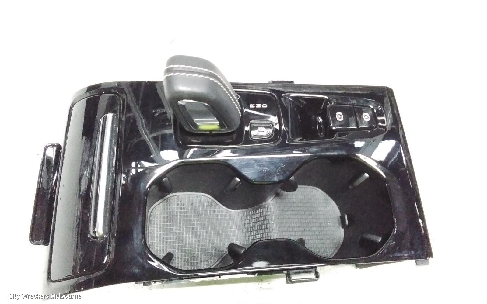 VOLVO XC40 GEAR STICK/SHIFTER, AUTO, AWD, PETROL, 2.0, TURBO, AWF8G45, 06/2022 ONWARDS