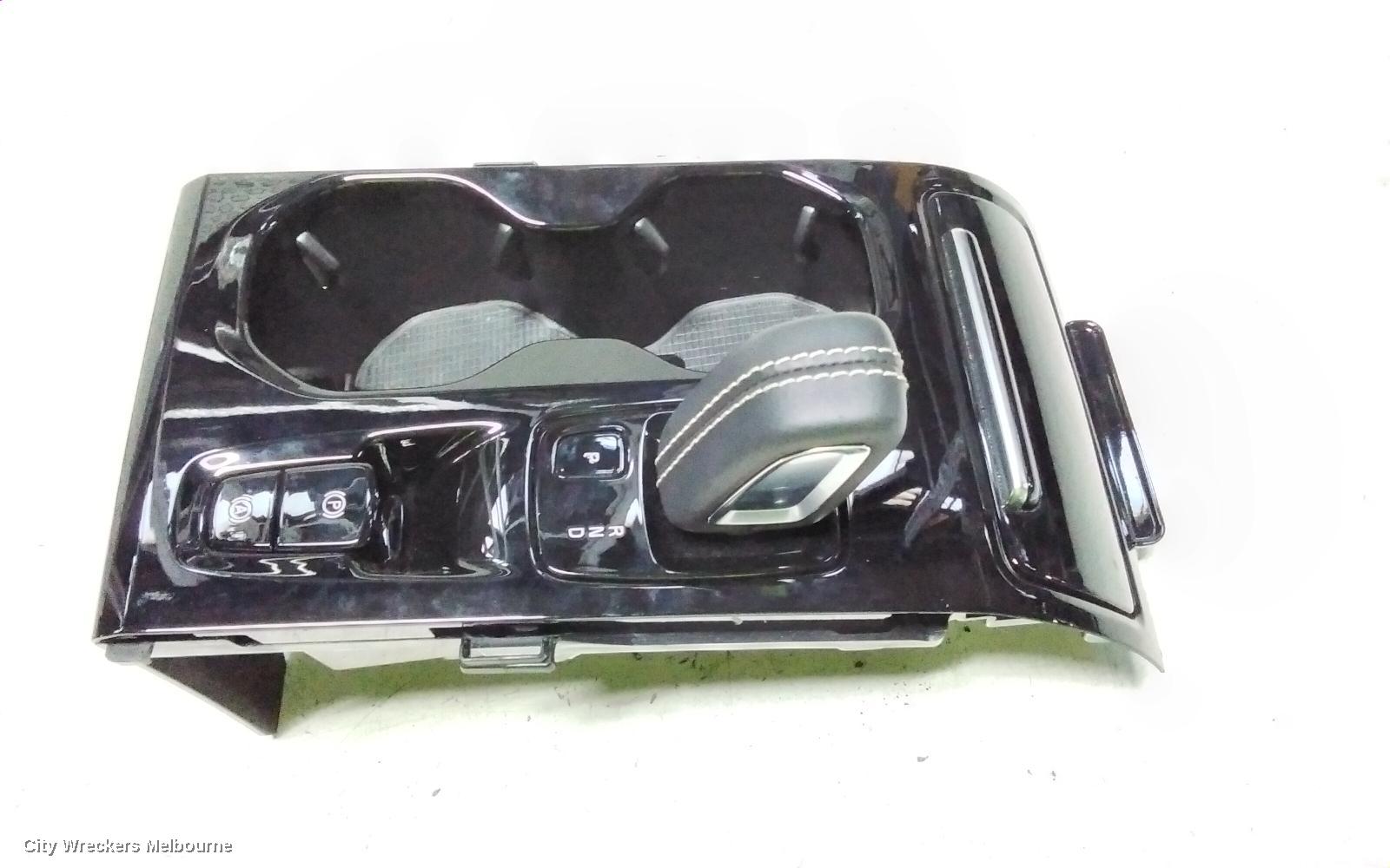 VOLVO XC40 GEAR STICK/SHIFTER, AUTO, AWD, PETROL, 2.0, TURBO, AWF8G45, 06/2022 ONWARDS