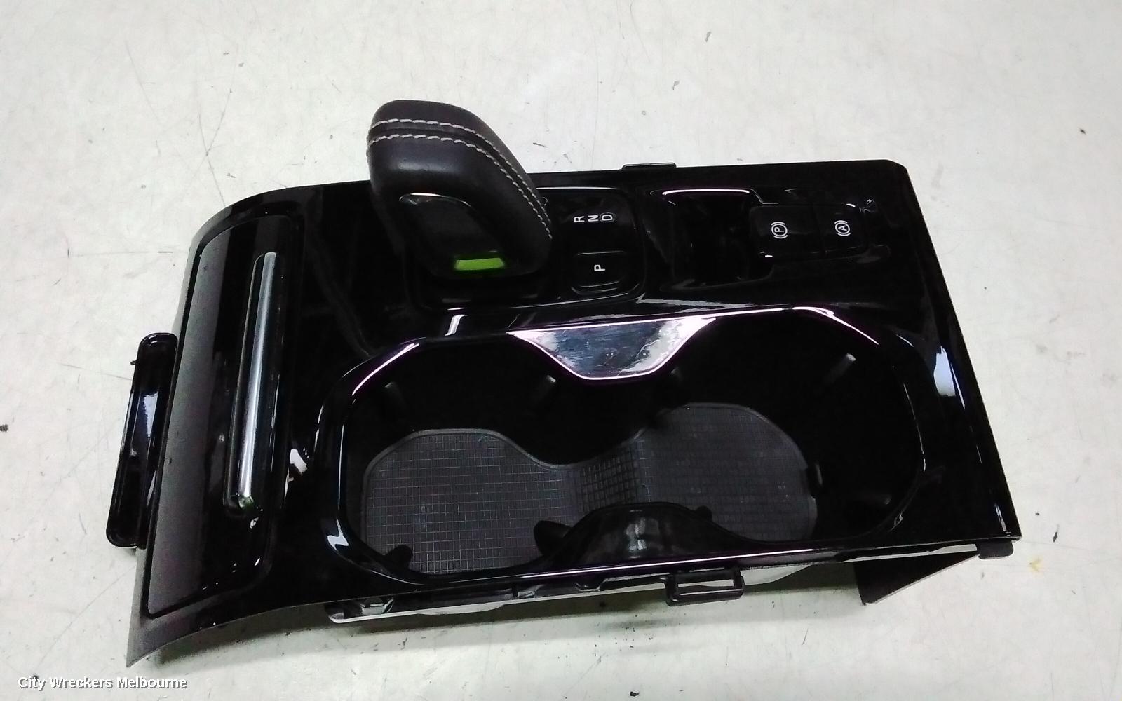 VOLVO XC40 GEAR STICK/SHIFTER, AUTO, AWD, PETROL, 2.0, TURBO, AWF8G45, 06/2022 ONWARDS