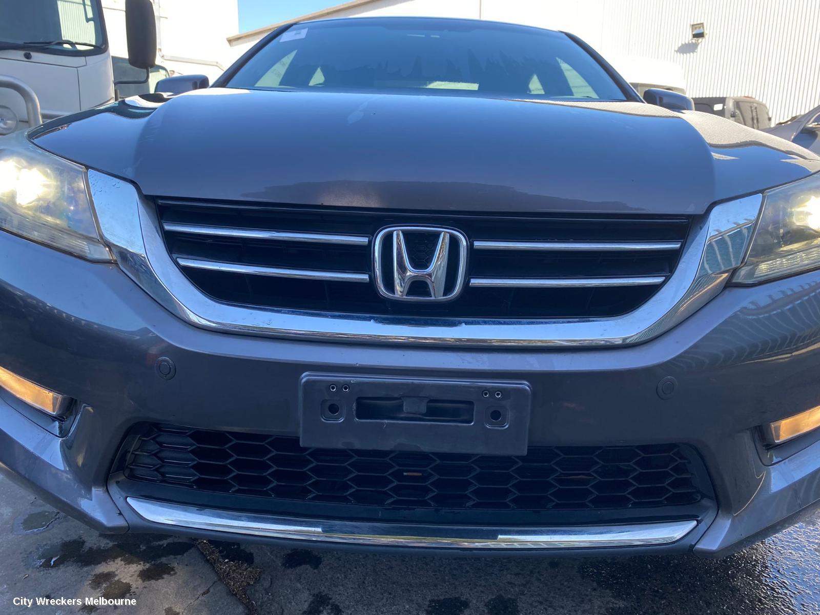 HONDA ACCORD RIGHT REAR HUB ASSEMBLY, 9TH GEN, 05/2013 - 08/2019