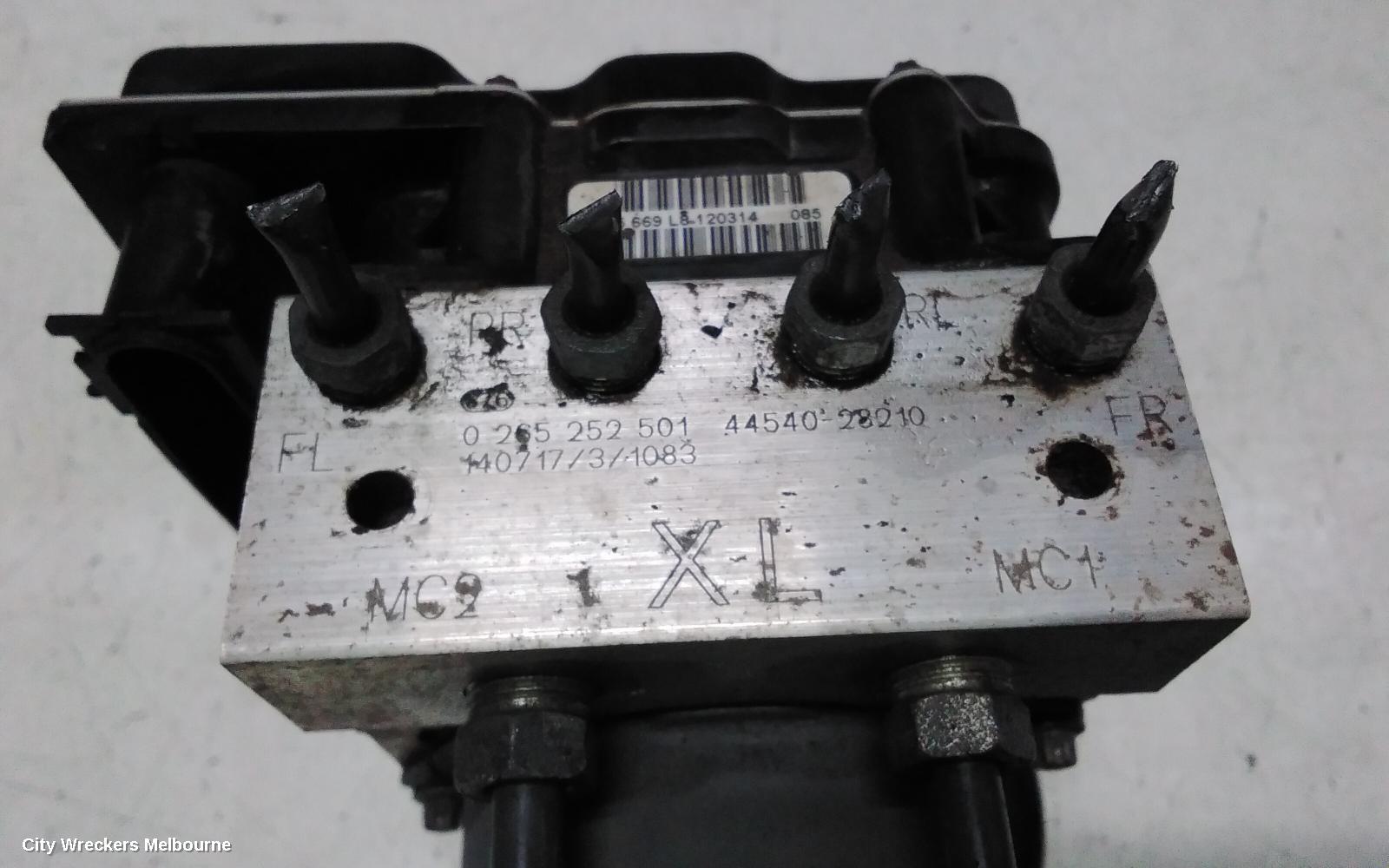 TOYOTA TARAGO ABS PUMP/MODULATOR, ACR50R/GSR50R, P/N 4454028210, 01/2006 - 06/2020