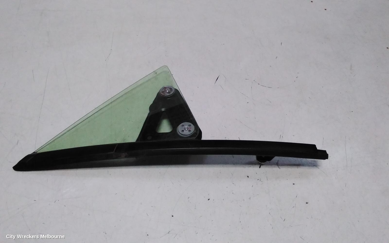 TOYOTA 86 RIGHT FRONT 1/4 DOOR GLASS, ZN6, 04/2012 - 09/2021