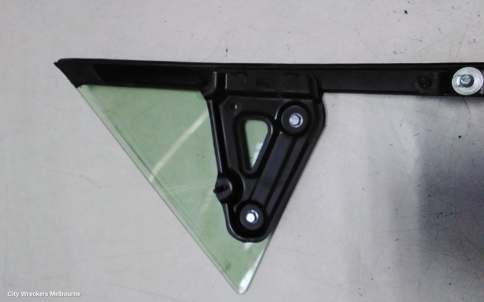 TOYOTA 86 RIGHT FRONT 1/4 DOOR GLASS, ZN6, 04/2012 - 09/2021