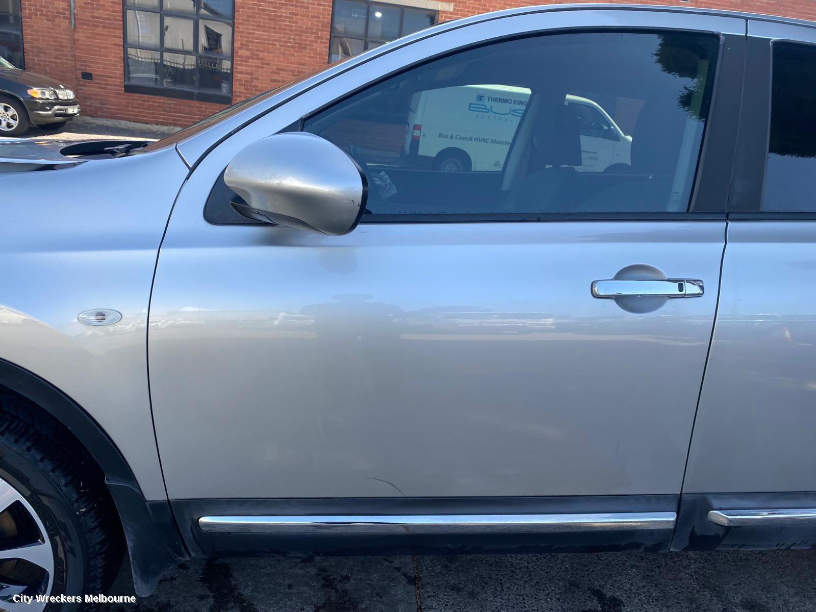 NISSAN DUALIS LEFT FRONT DOOR, J10, 5 SEATER TYPE, 10/2007 - 05/2014