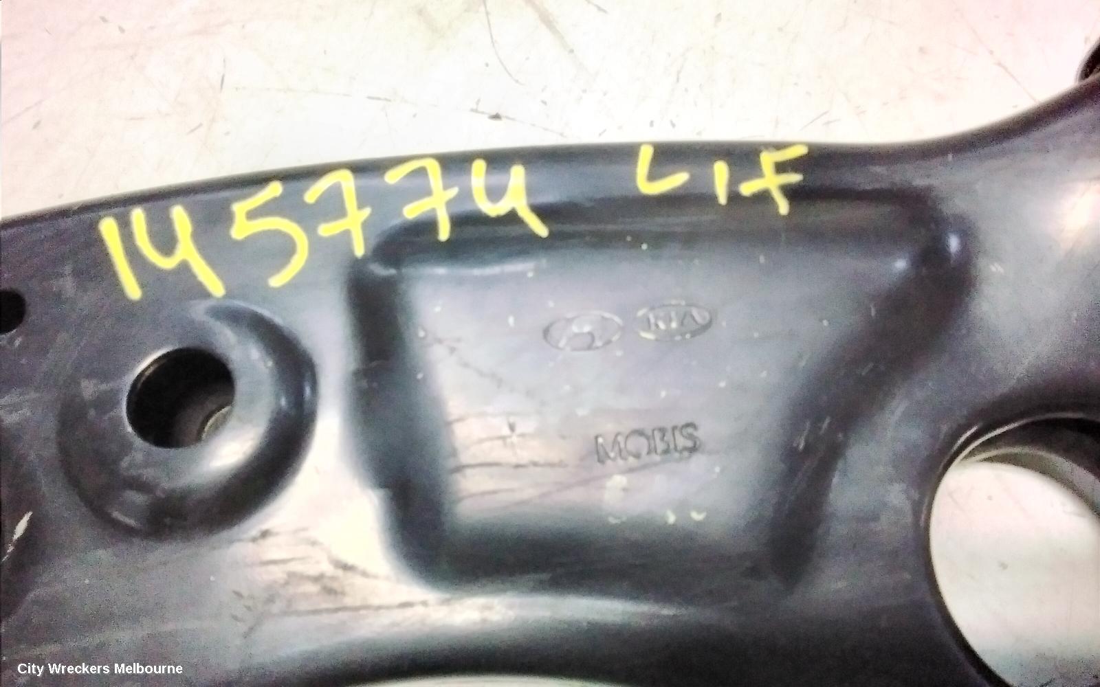 KIA SORENTO LEFT FRONT LOWER CONTROL ARM, UM, 03/2015 - 02/2020