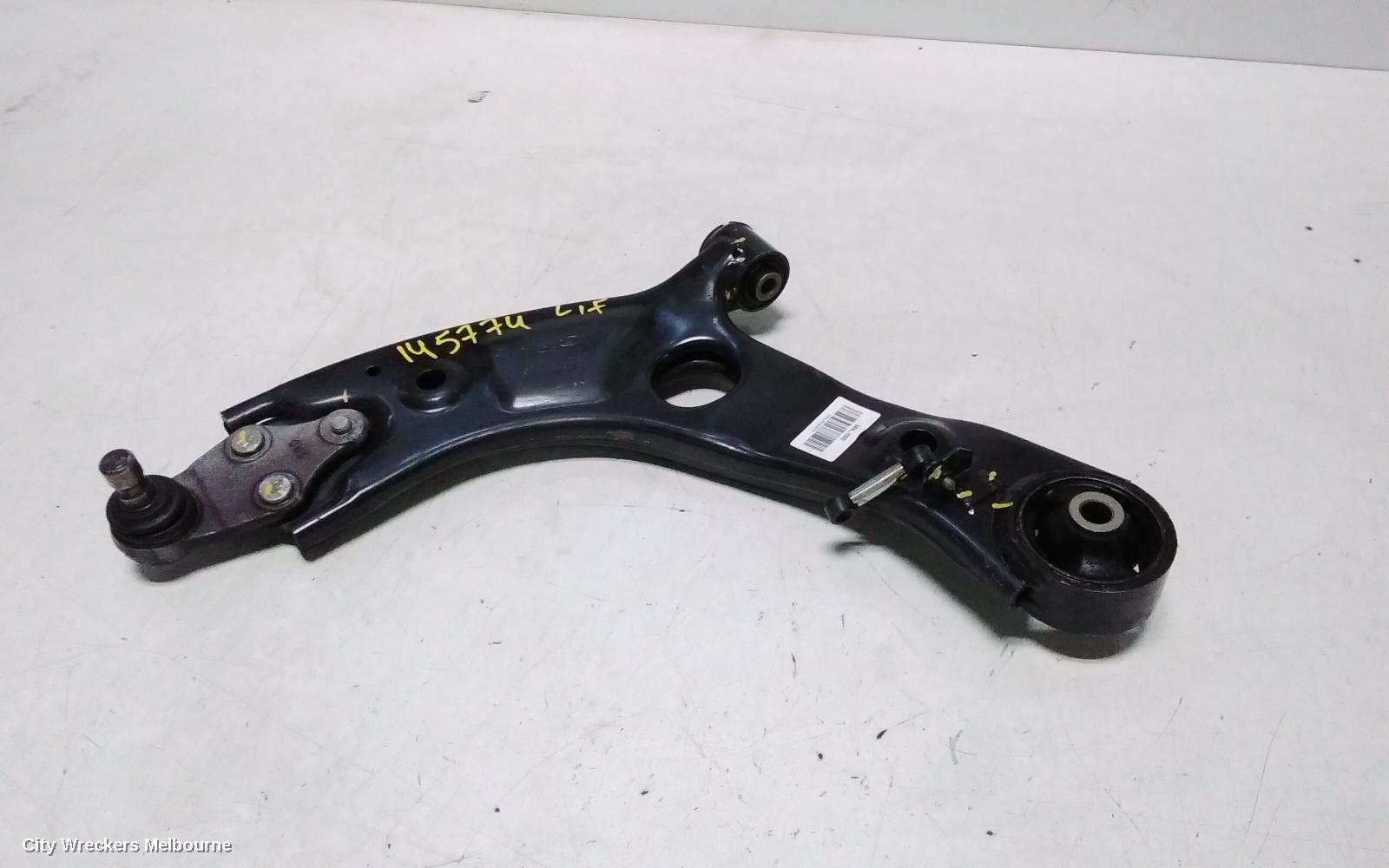 KIA SORENTO LEFT FRONT LOWER CONTROL ARM, UM, 03/2015 - 02/2020