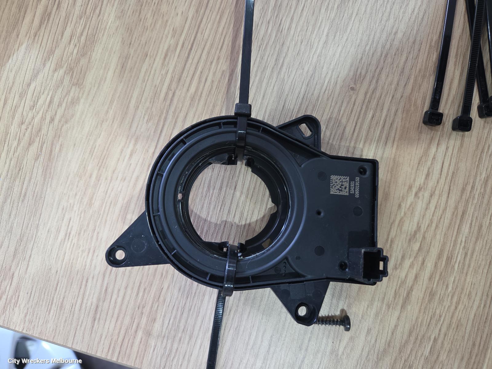 RENAULT TRAFIC AIRBAG MODULE/SENSOR, CLOCKSPRING, X82, 01/2015 ONWARDS