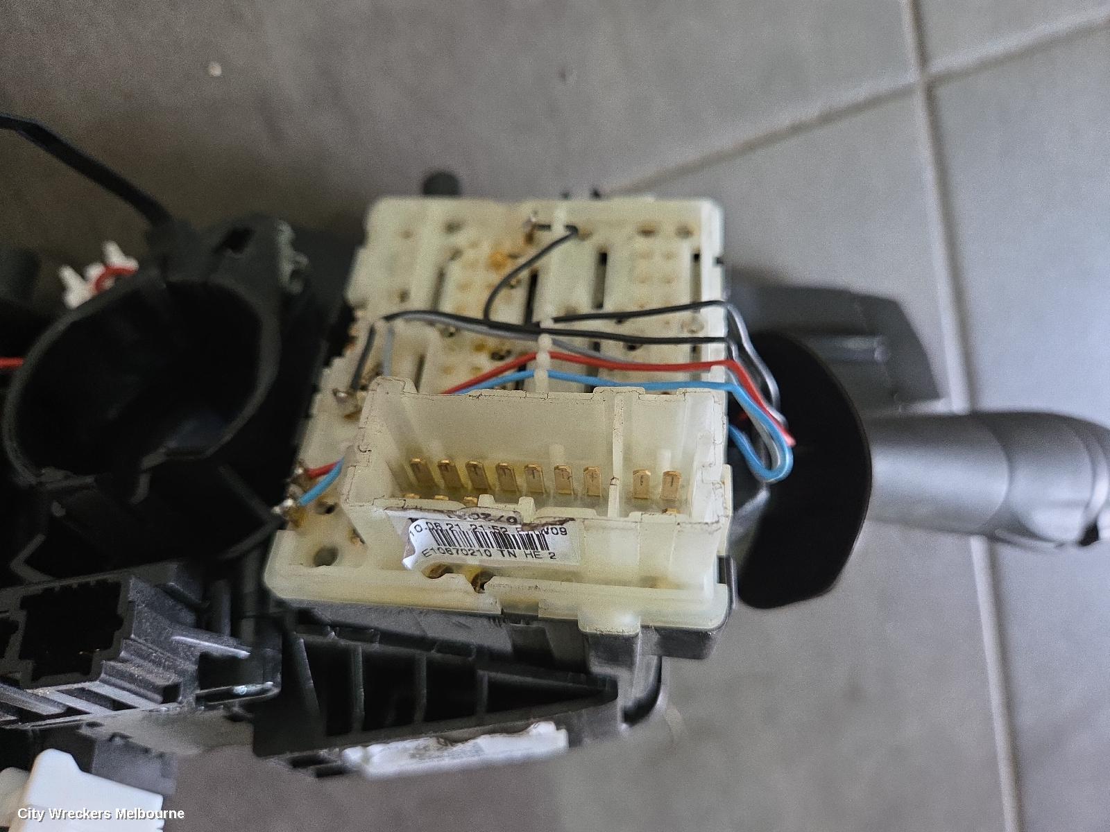 RENAULT TRAFIC COMBINATION SWITCH, WIPER SWITCH, X82, 01/2015 ONWARDS