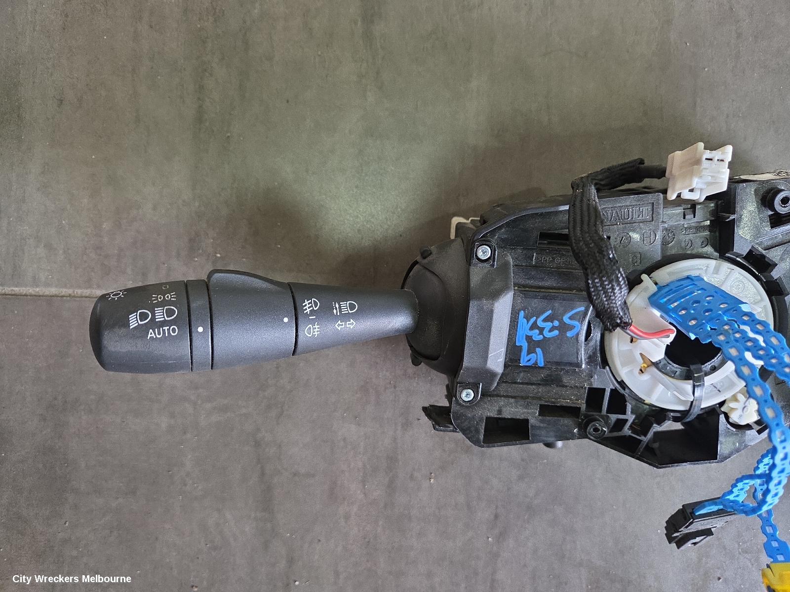 RENAULT TRAFIC COMBINATION SWITCH, WIPER SWITCH, X82, 01/2015 ONWARDS