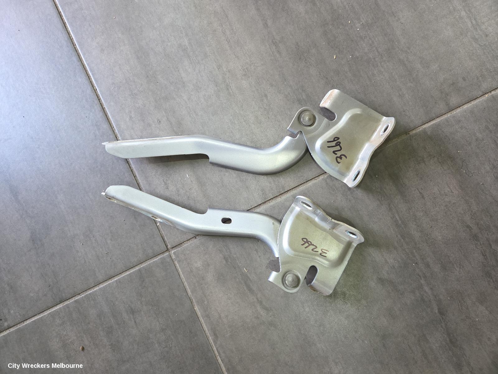 TOYOTA KLUGER BONNET HINGE/STRUT, XU50 SERIES, 03/2014 - 02/2021