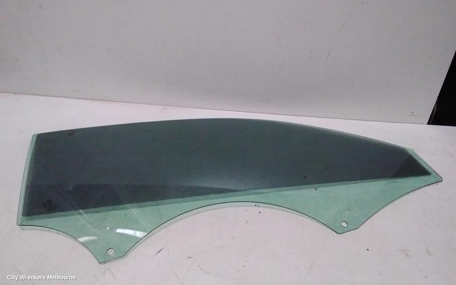 AUDI A1 RIGHT FRONT DOOR WINDOW, 8X, 3DR HATCH, 12/2010 - 05/2013