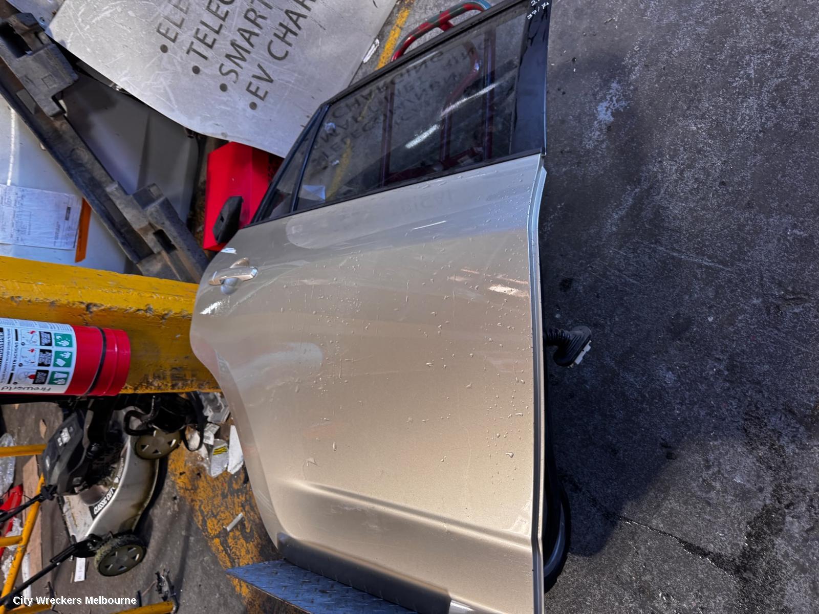 TOYOTA RAV4 RIGHT REAR DOOR, ACA33/ACA38, LWB, CV/EDGE, NON FLARE TYPE, 11/2005 - 11/2012