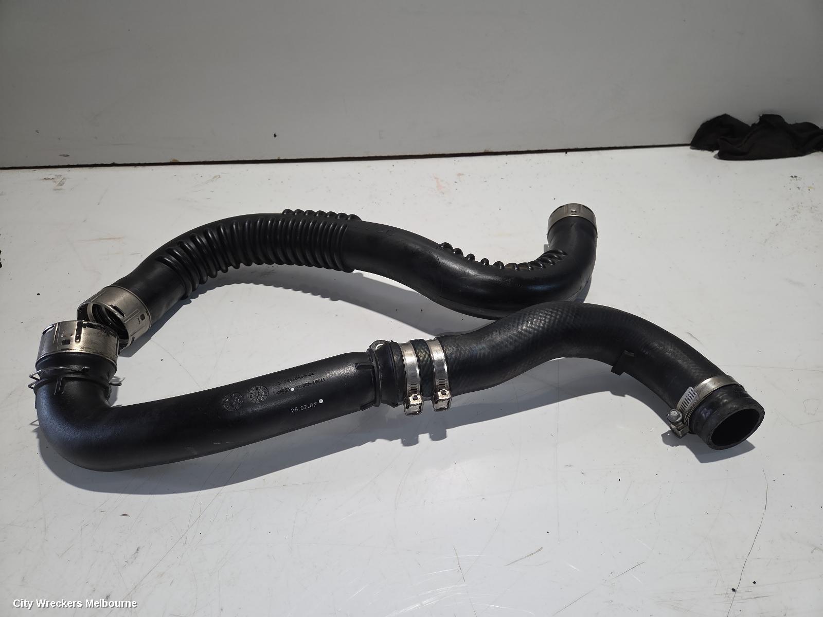 TOYOTA HIACE, RIGHT AND LEFT TURBO HOUSE : 145872