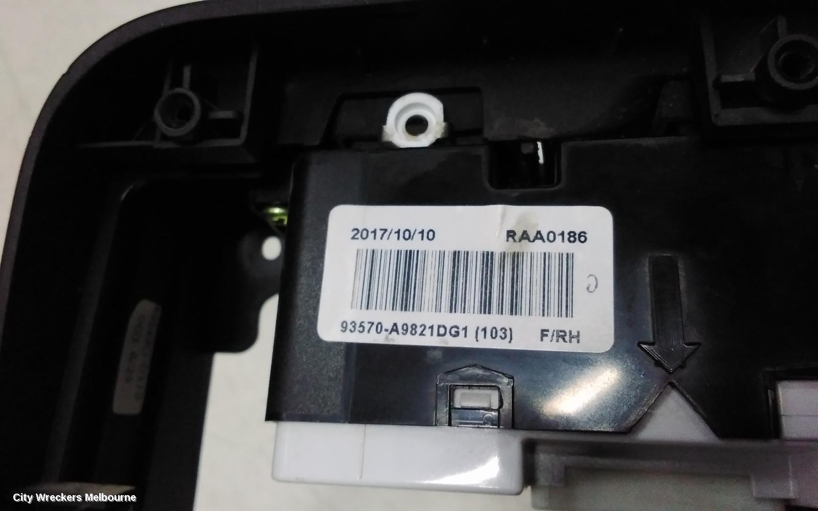 KIA CARNIVAL/GRAND CARNIVAL PWR DR WIND SWITCH, RH FRONT (MASTER SWITCH), W/ AUTO FOLD MIRROR SWITCH, AUTO TYPE (ALL WINDOWS), YP, 12/2014 - 10/2020