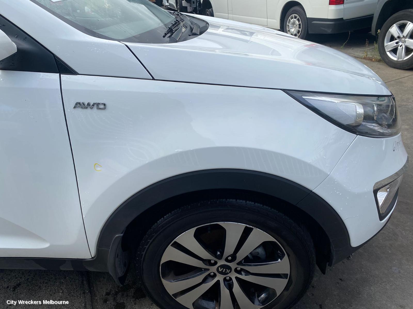 KIA SPORTAGE RIGHT GUARD LINER, SL, FRONT, 05/2010 - 05/2013