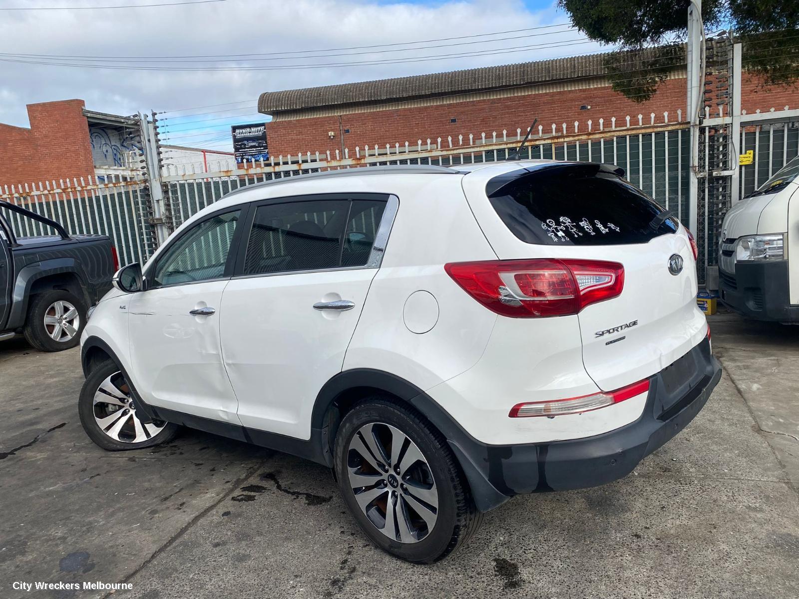 KIA SPORTAGE RIGHT TAILLIGHT, SL, BUMPER REFLECTOR, 05/2010 - 05/2013