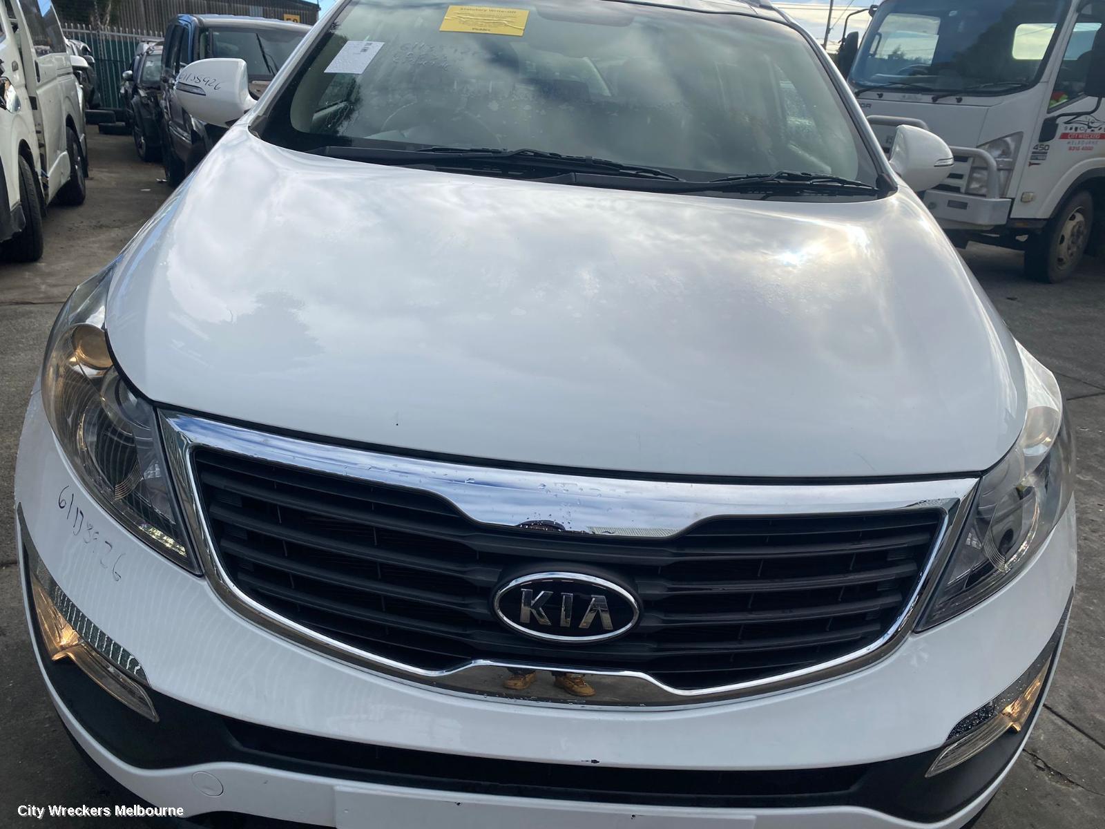 KIA SPORTAGE RIGHT TAILLIGHT, SL, BUMPER REFLECTOR, 05/2010 - 05/2013