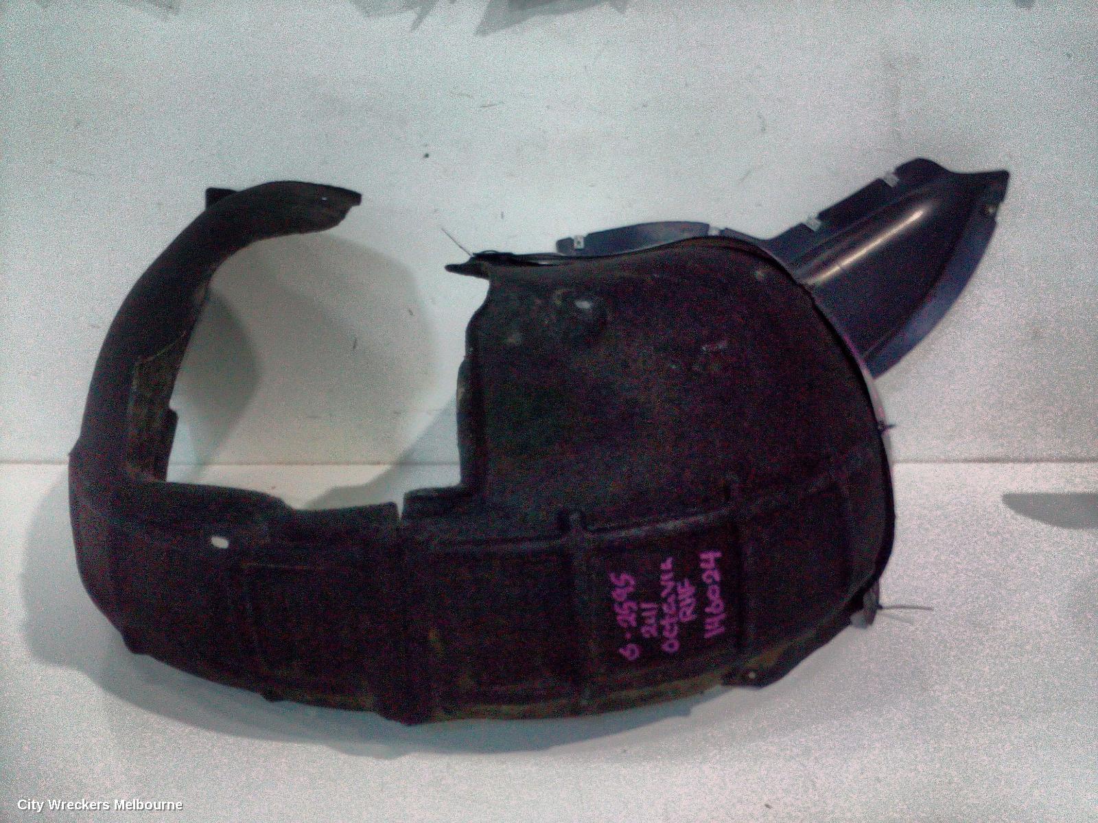 SKODA OCTAVIA RIGHT GUARD LINER, 1Z, 05/2009 - 10/2013