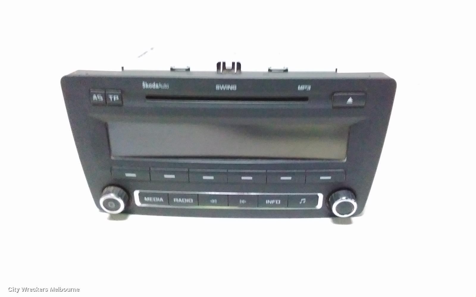 SKODA OCTAVIA RADIO/CD/DVD/SAT/TV, SINGLE DISC CD PLAYER (SWING), 1Z, 05/2009 - 10/2013