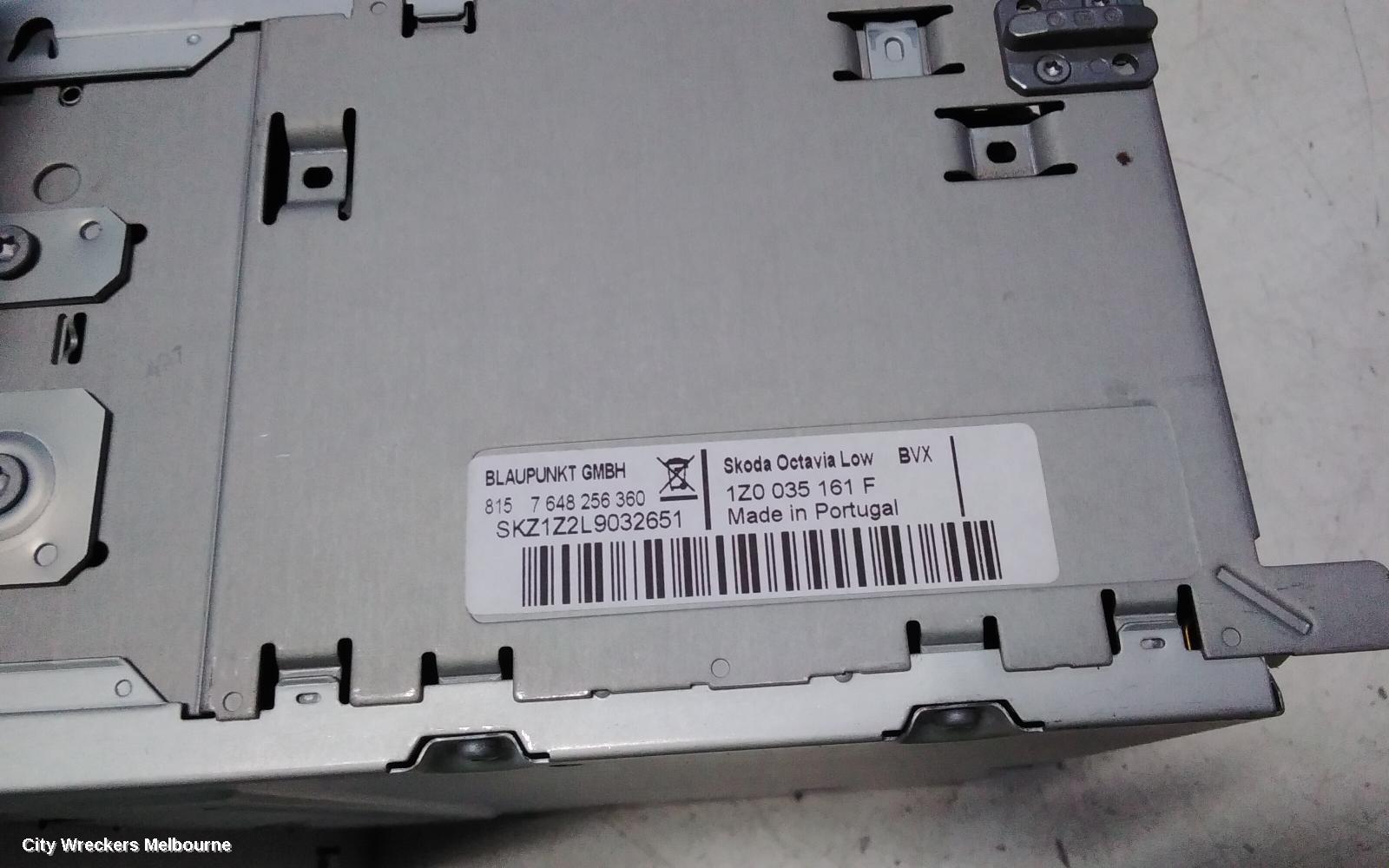 SKODA OCTAVIA RADIO/CD/DVD/SAT/TV, SINGLE DISC CD PLAYER (SWING), 1Z, 05/2009 - 10/2013