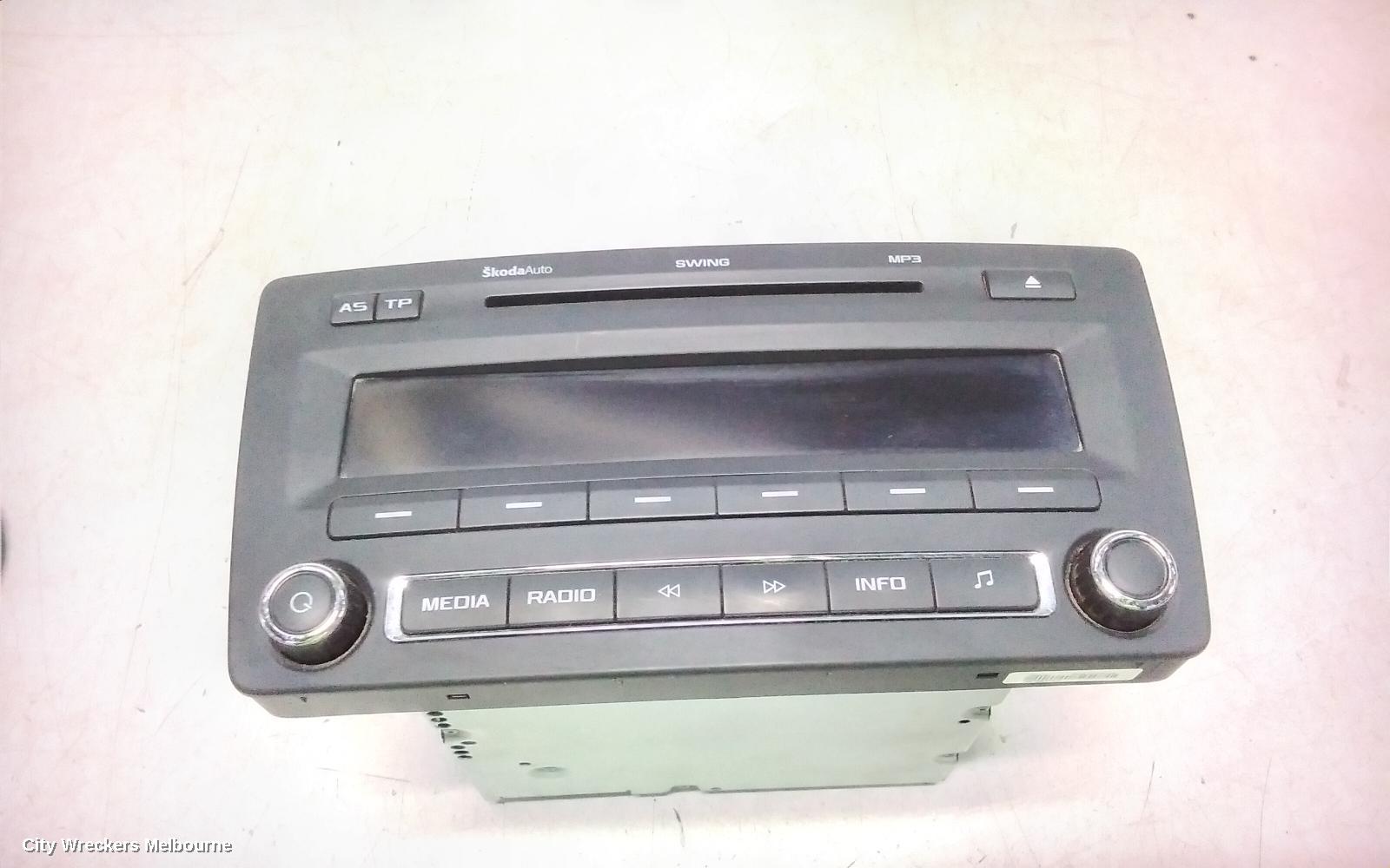 SKODA OCTAVIA RADIO/CD/DVD/SAT/TV, SINGLE DISC CD PLAYER (SWING), 1Z, 05/2009 - 10/2013