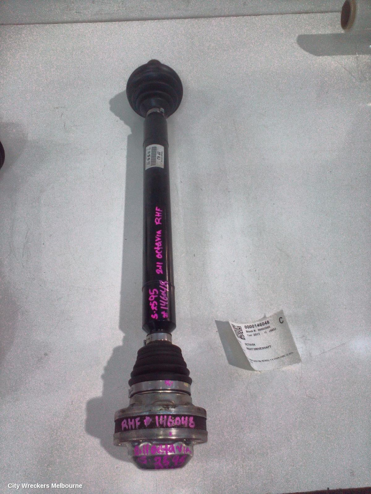 SKODA OCTAVIA RIGHT DRIVESHAFT, FRONT, AUTO T/M, PETROL, 1.4, CAXA CODE, 1Z, 08/2010 - 10/2013