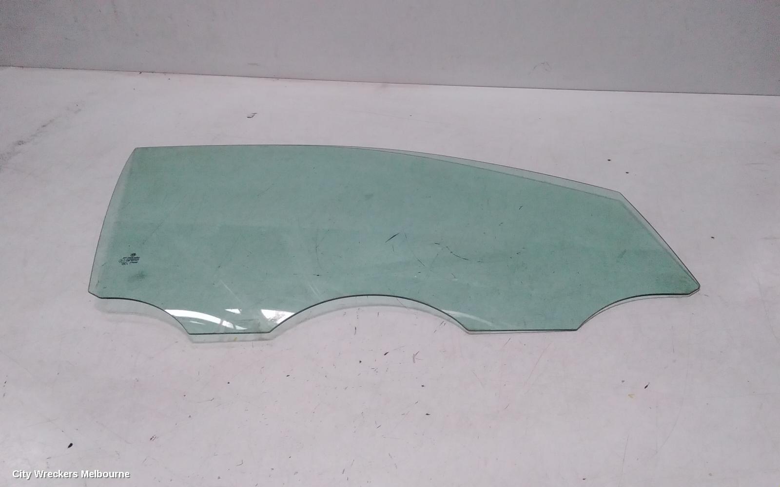 VOLKSWAGEN POLO RIGHT FRONT DOOR WINDOW, 9N, 5DR, 07/2002 - 04/2010